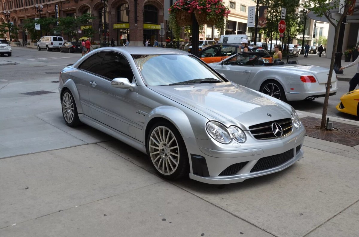 Mercedes-Benz w209 CLK 63 AMG