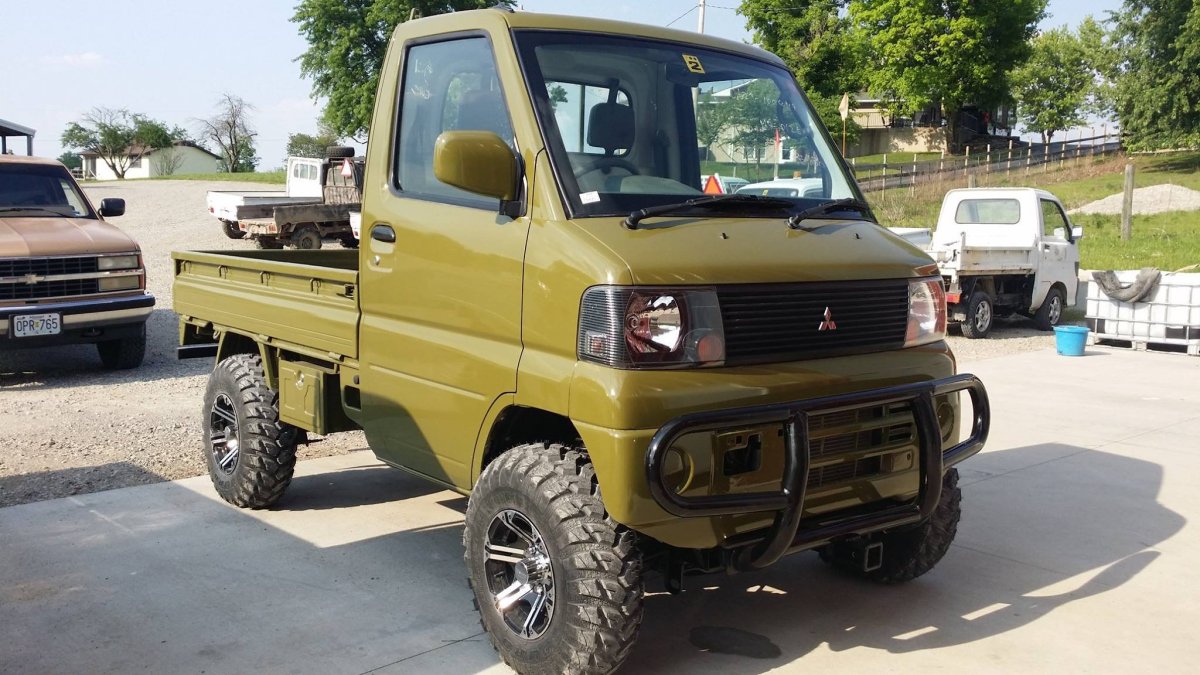 Mitsubishi Minicab Truck 4x4