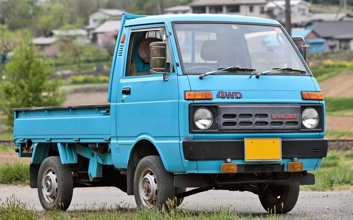 Daihatsu Blue