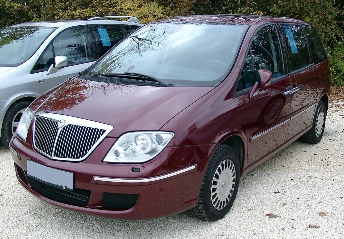 Lancia phedra1
