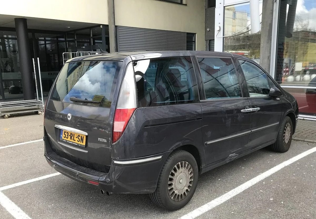 Lancia Phedra отзывы