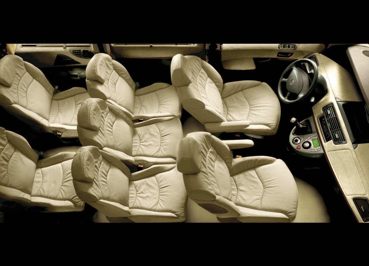 Лянча Федра салон