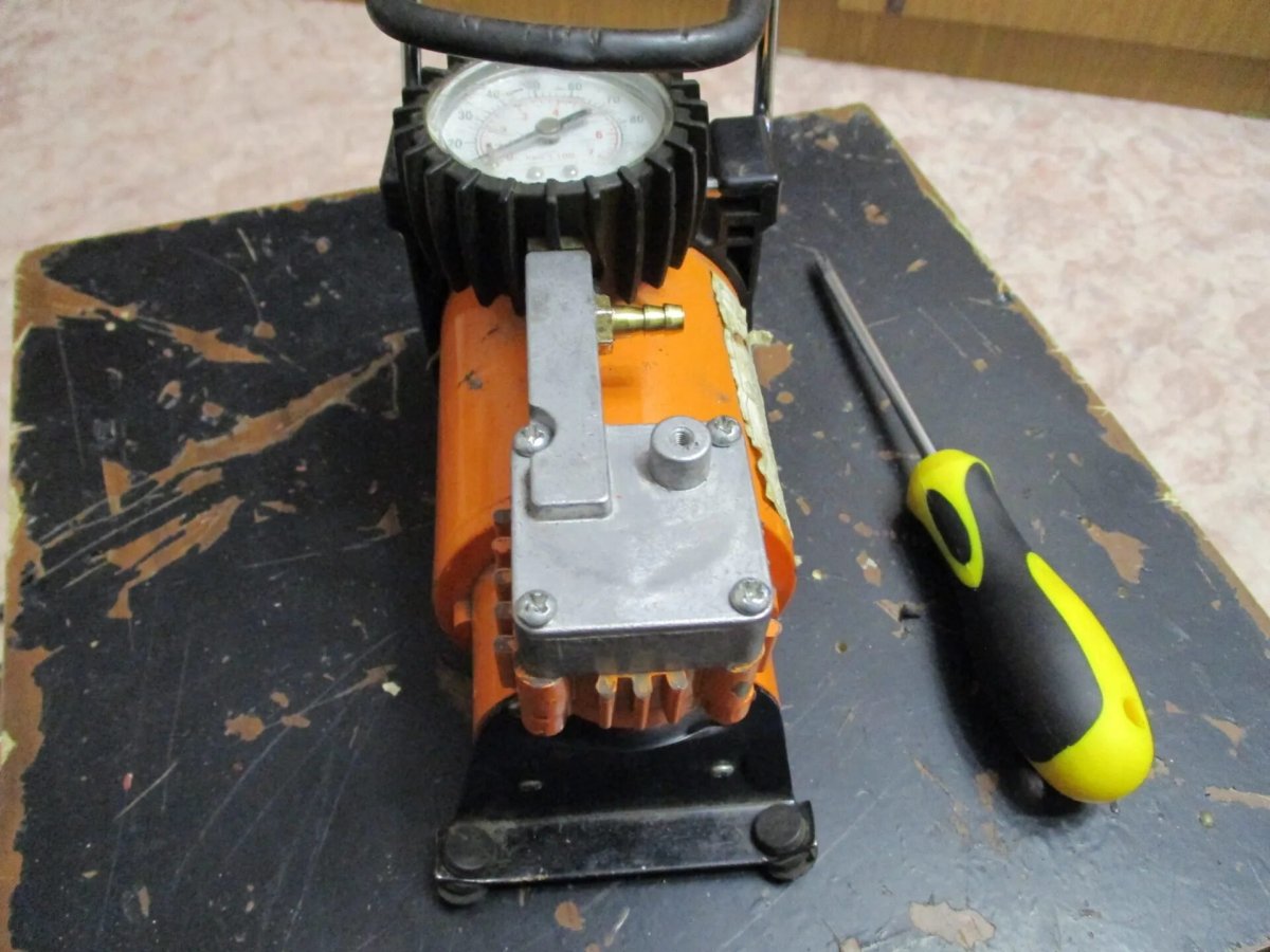 Автокомпрессор Ombra