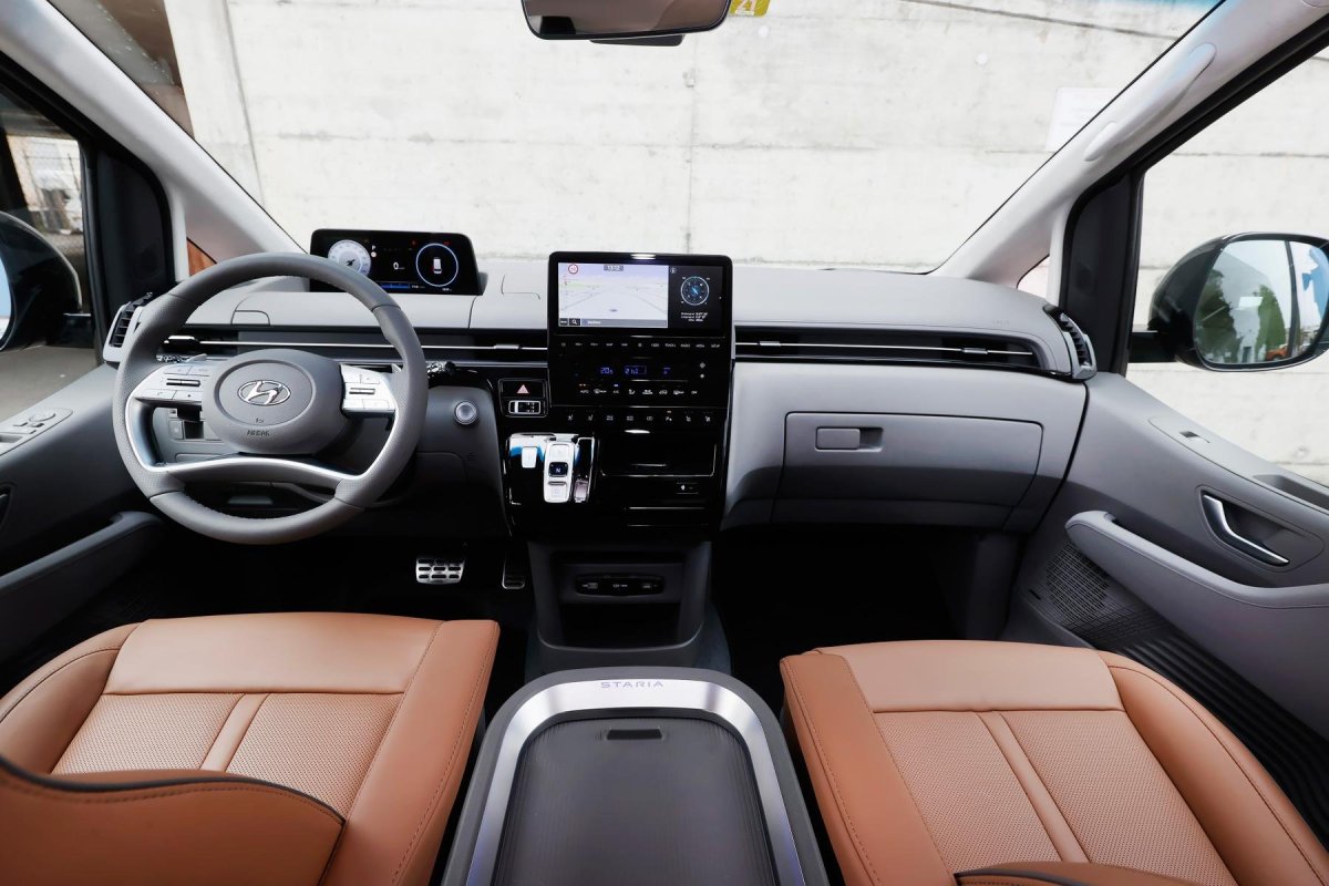 Hyundai Staria 2023