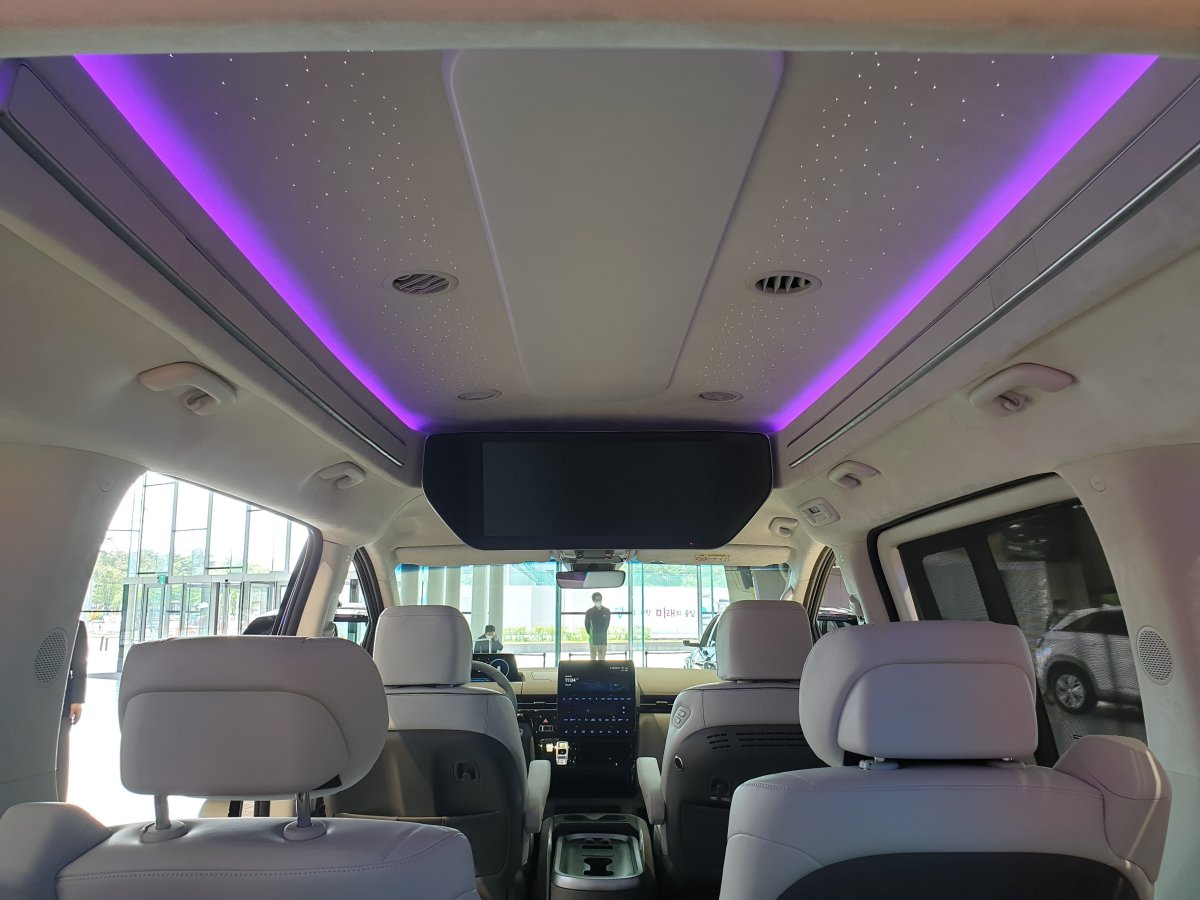 Hyundai Staria Lounge 2021