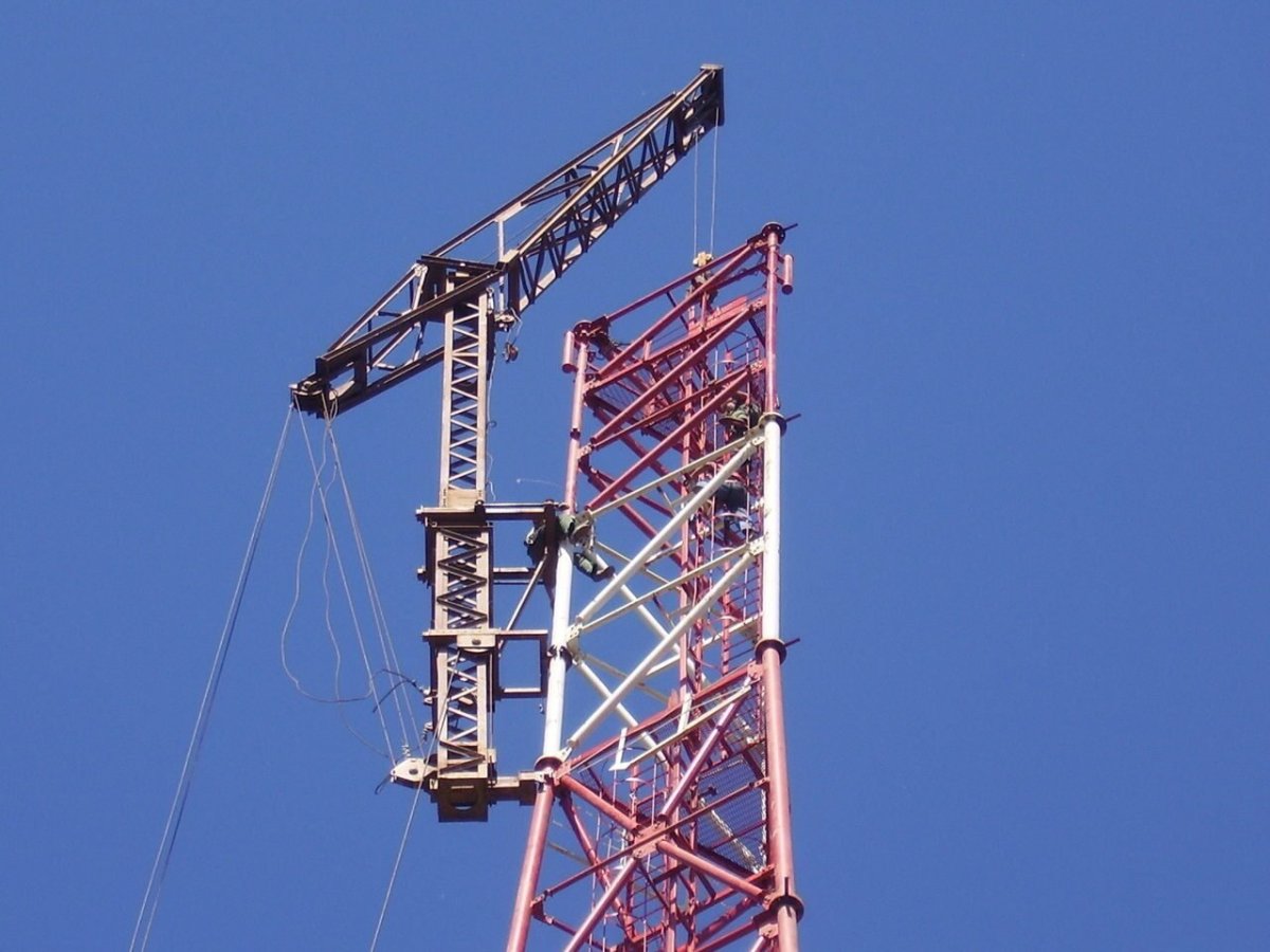 Самоподъемный кран ПК-25