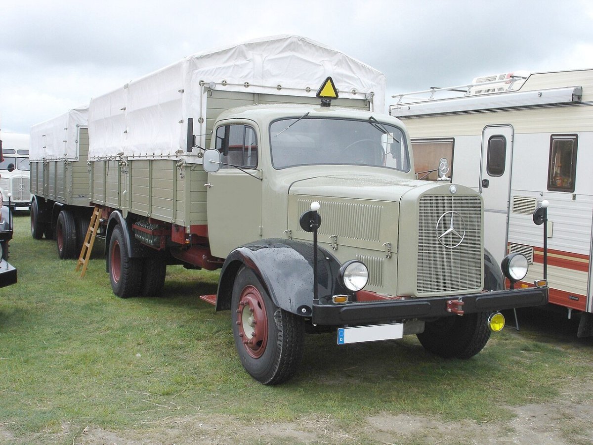 Грузовик Мерседес l5000