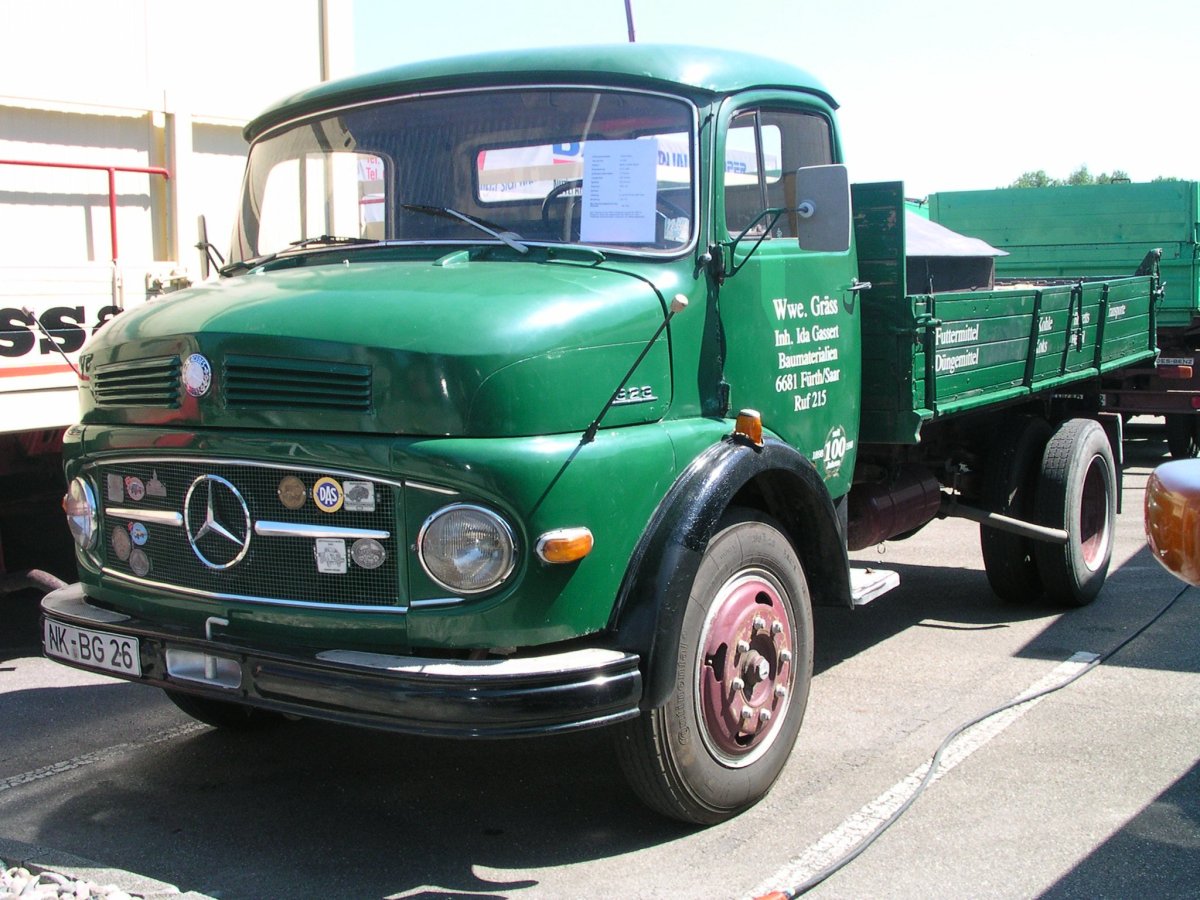 Mercedes-Benz l710