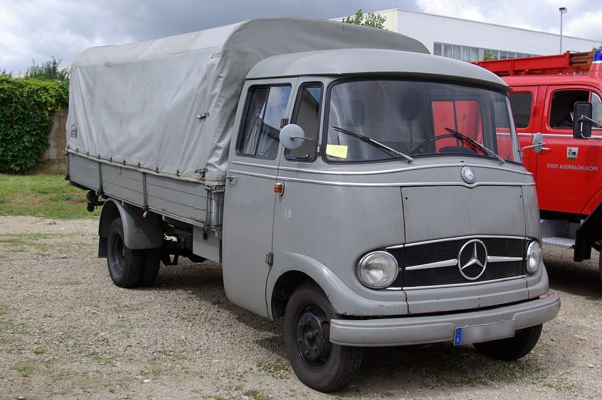 Mercedes Benz l319 фургон