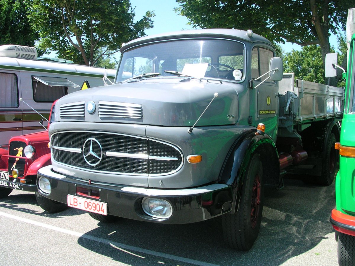 Mercedes Benz LK 814 трехосный