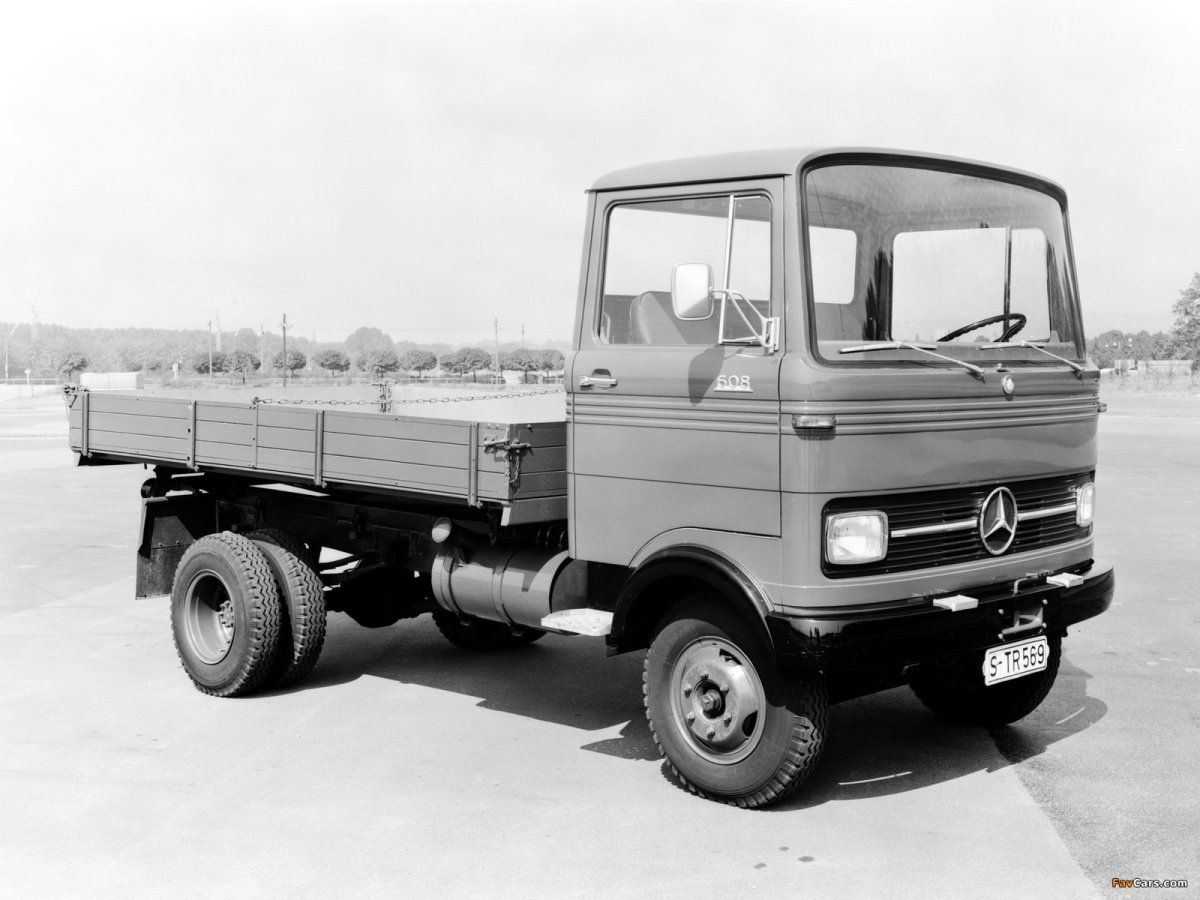 Мерседес Бенц LP 608