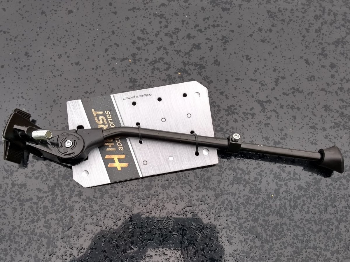 Подножка 32051-8405010-10