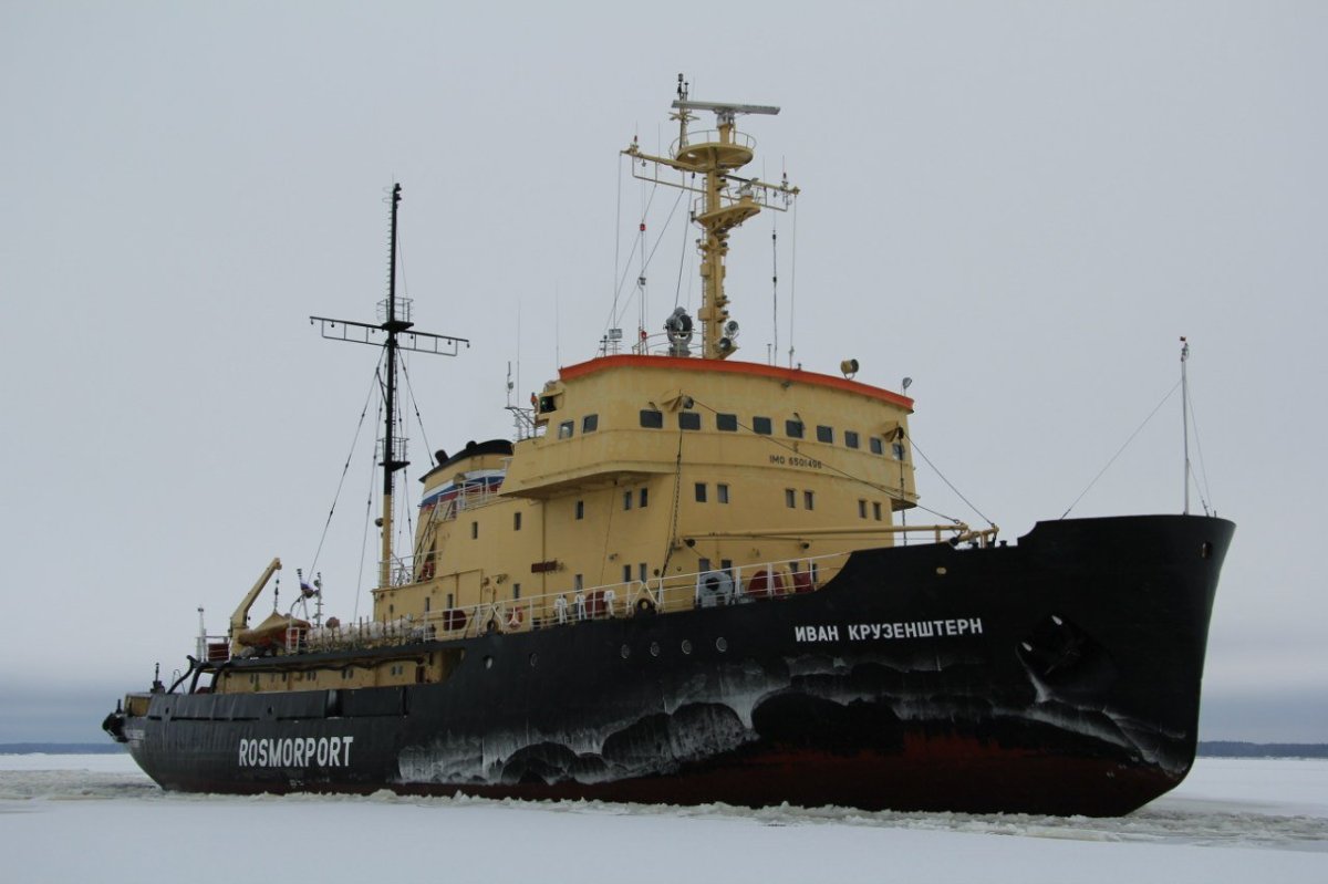 Фёдор Литке ледокол