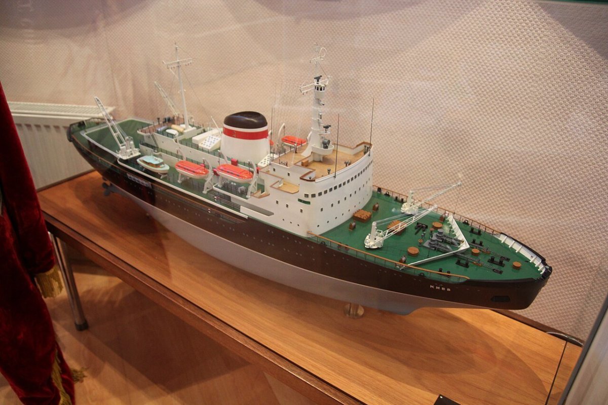 Ледокол Москва 1960