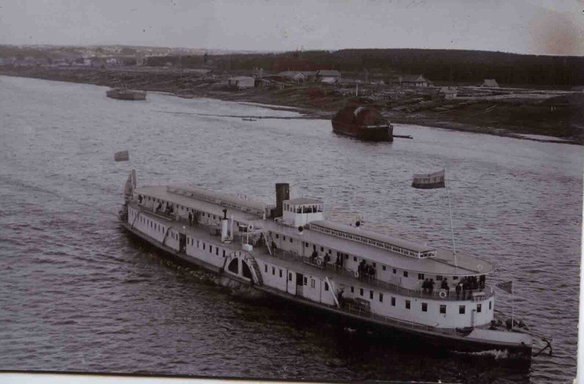 Речной пароход 19 века