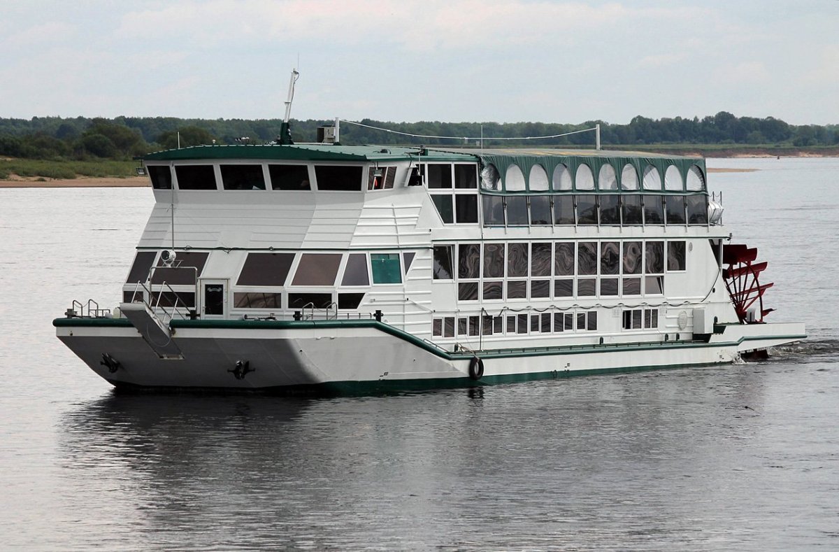 Теплоход Колесов Нижний Новгород