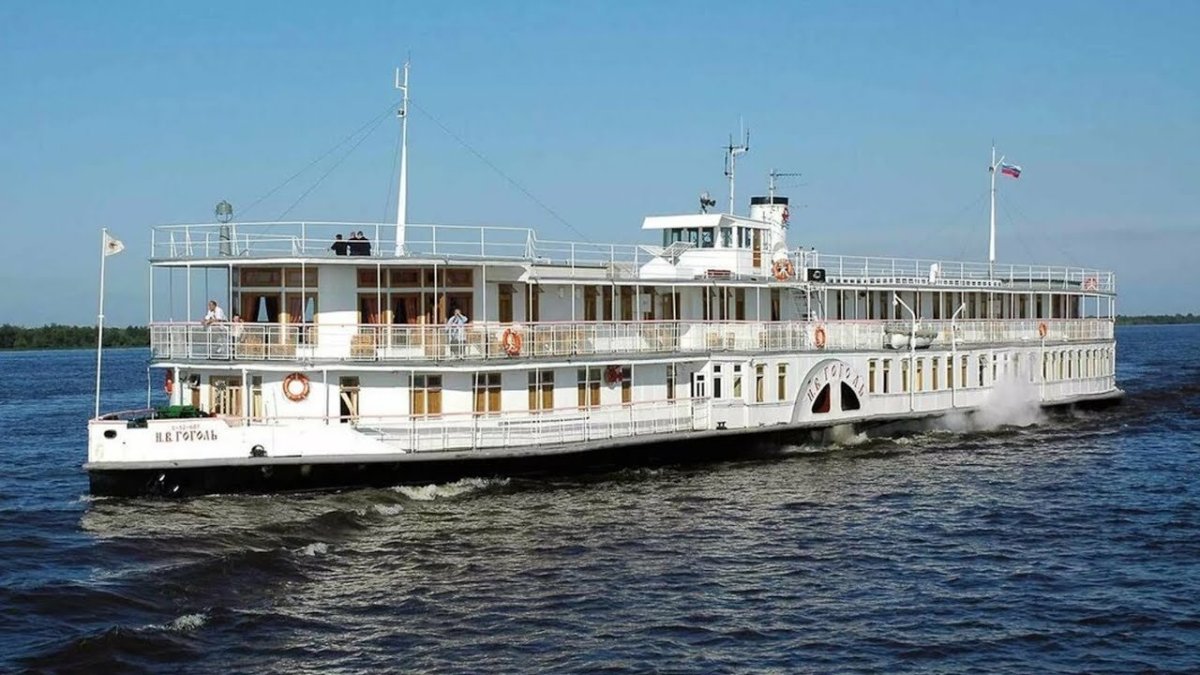 Колёсный пароход н в Гоголь