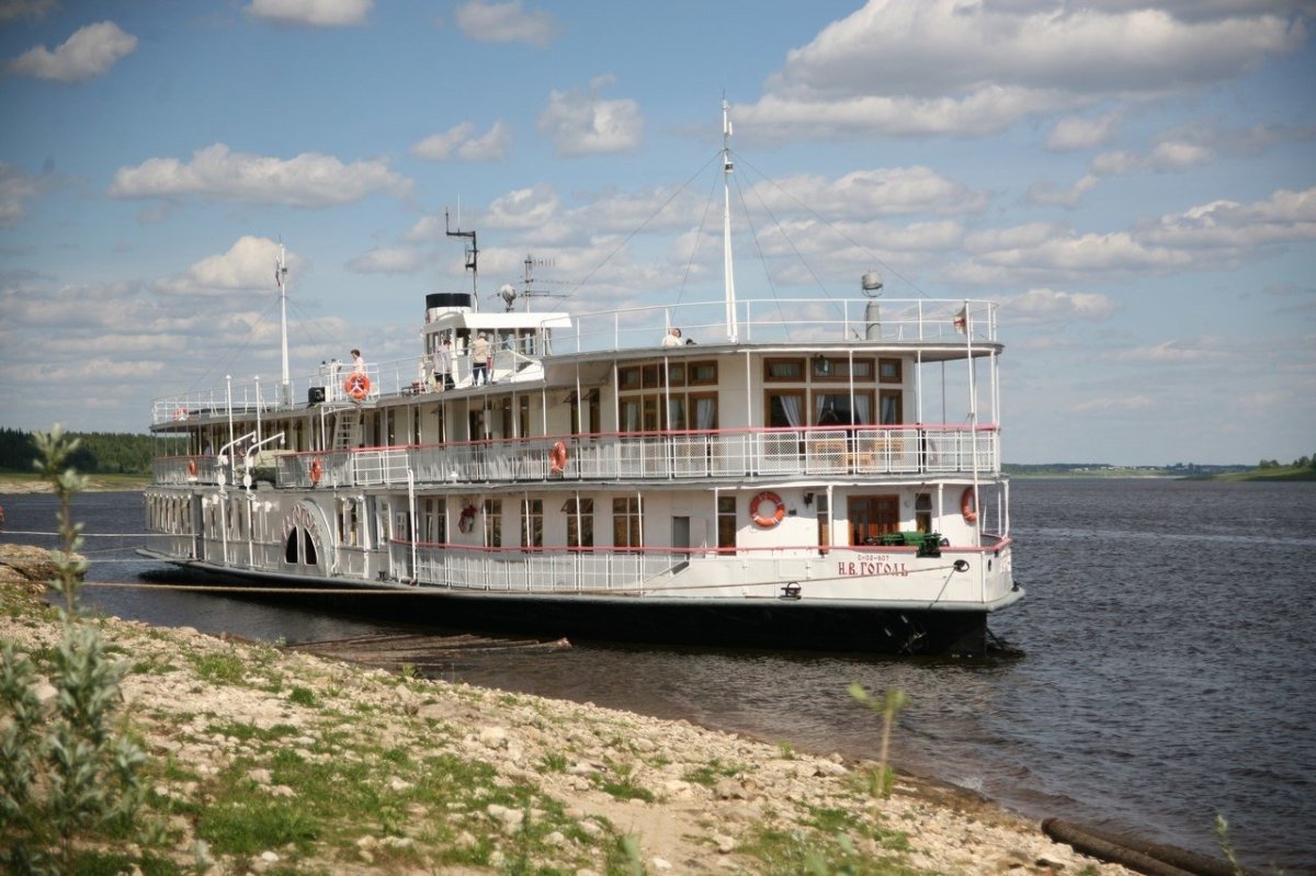 Колесный пароход Гоголь Северодвинск
