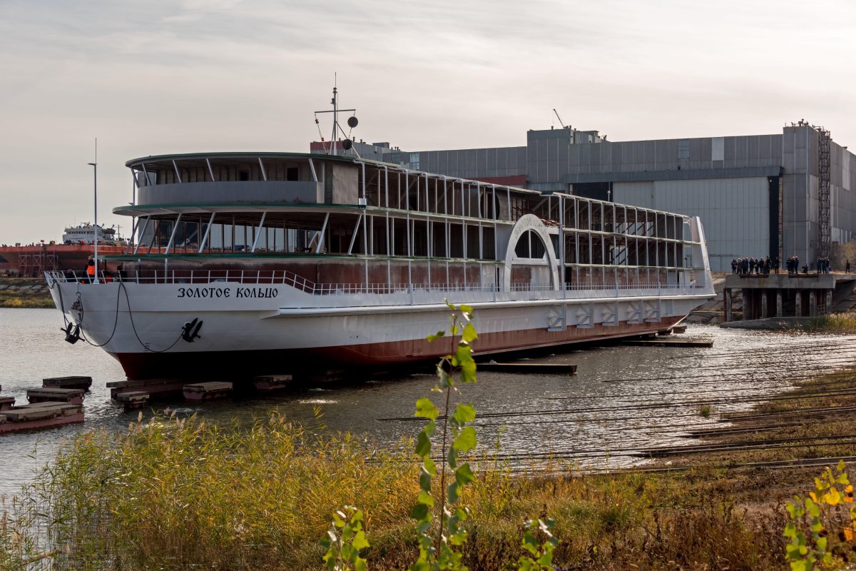 Колесный Речной теплоход золотое кольцо