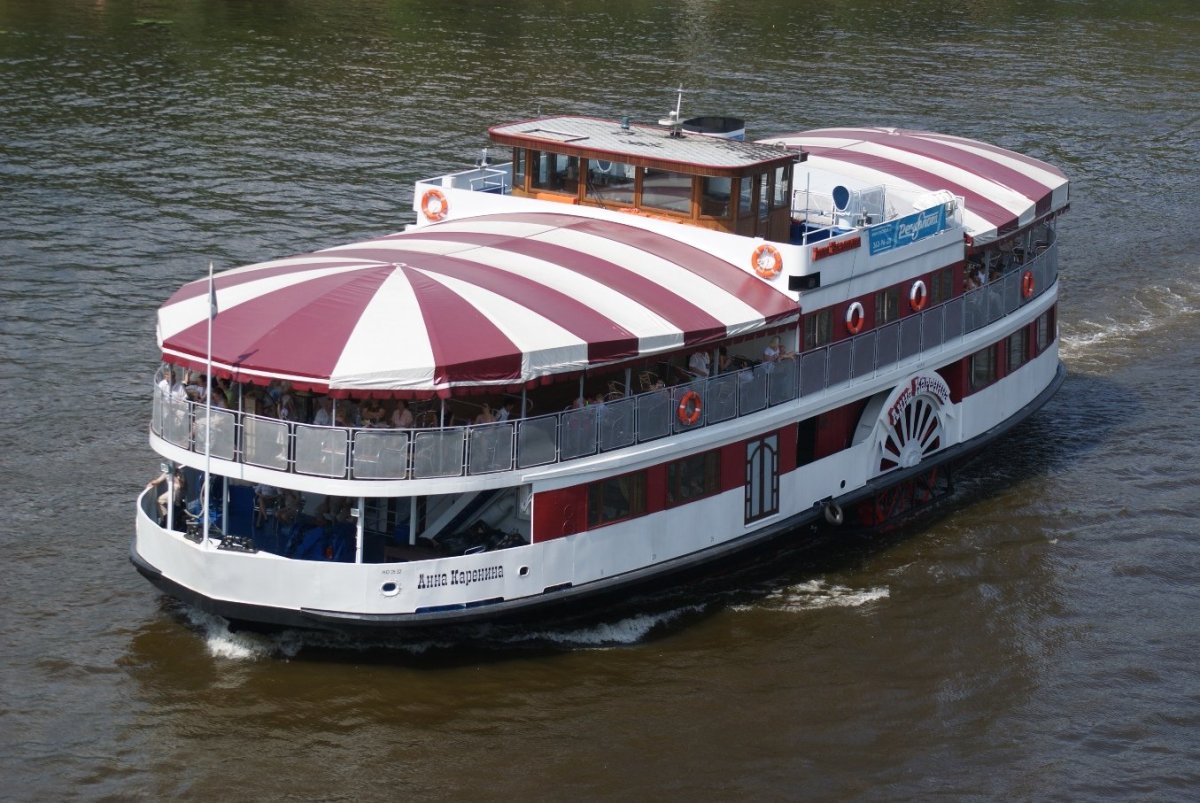 Теплоход Анна Каренина