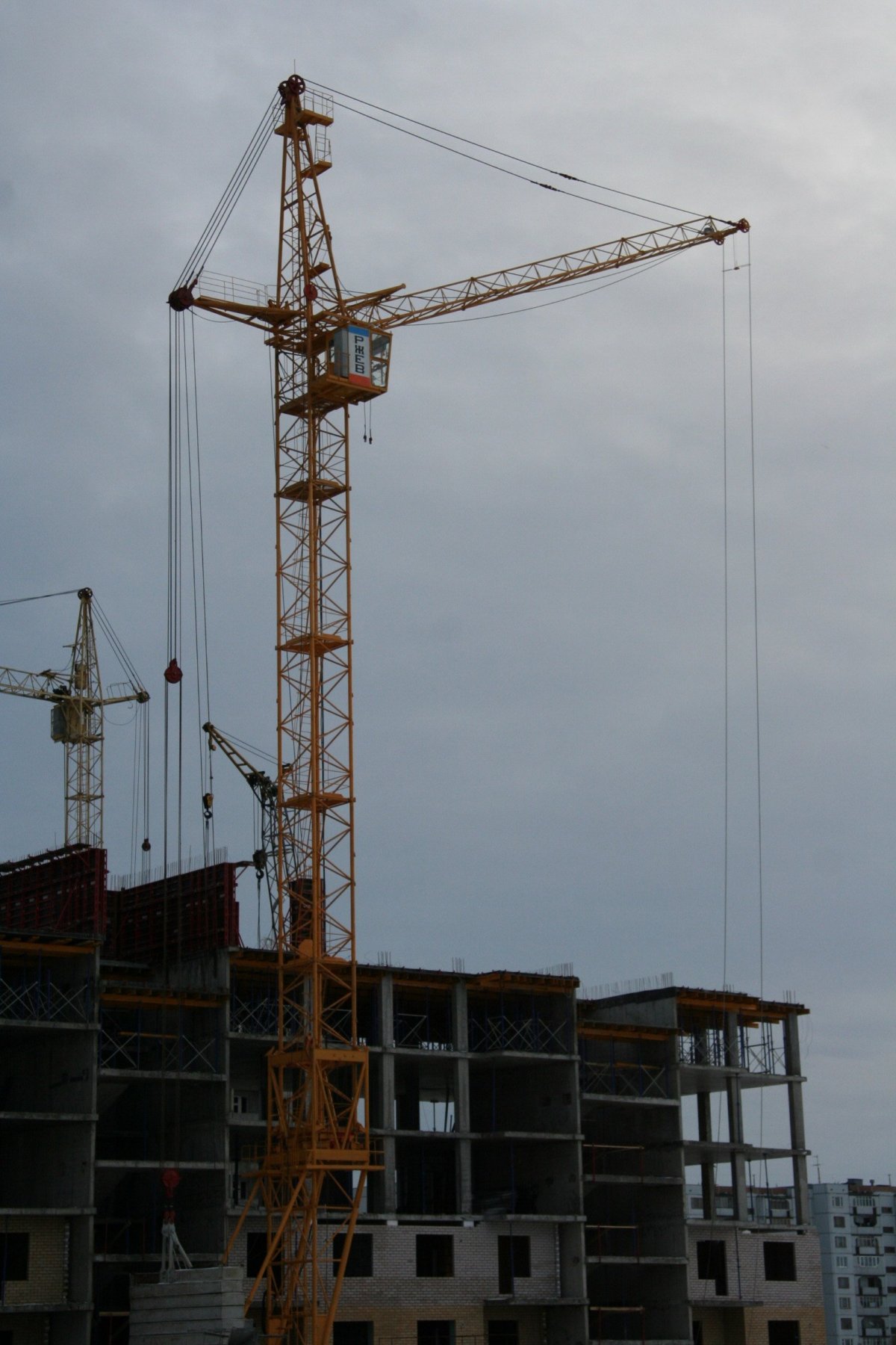 Башенный кран КБ-403