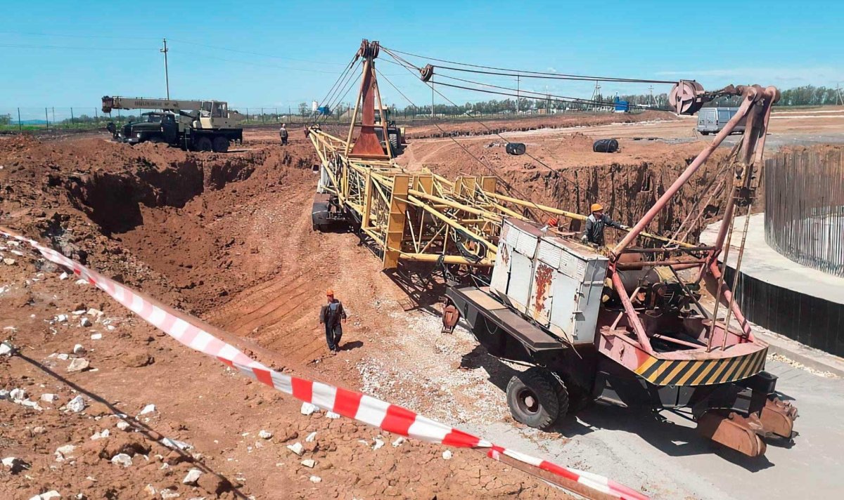 Демонтаж башенного крана КБ 405