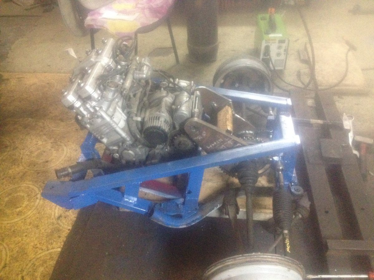 Ока с двигателем Ямаха р1