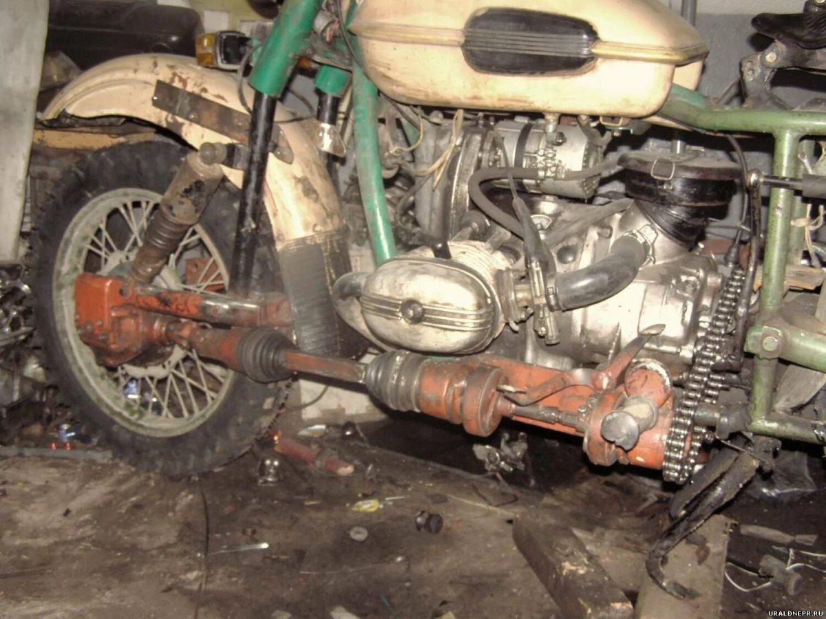 Полноприводный мотоцикл Урал 3х3