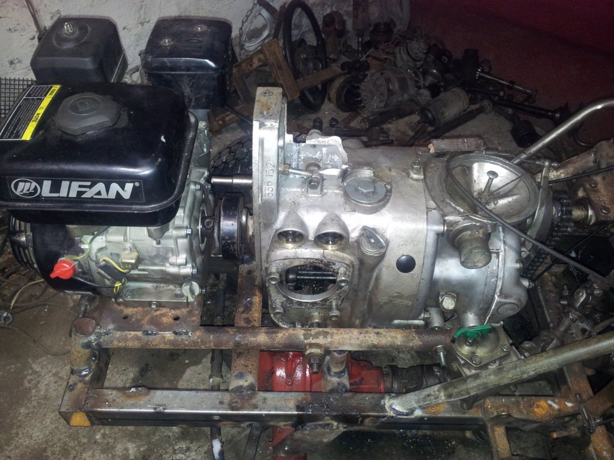 Лифан 15 л.с двигатель на Урал