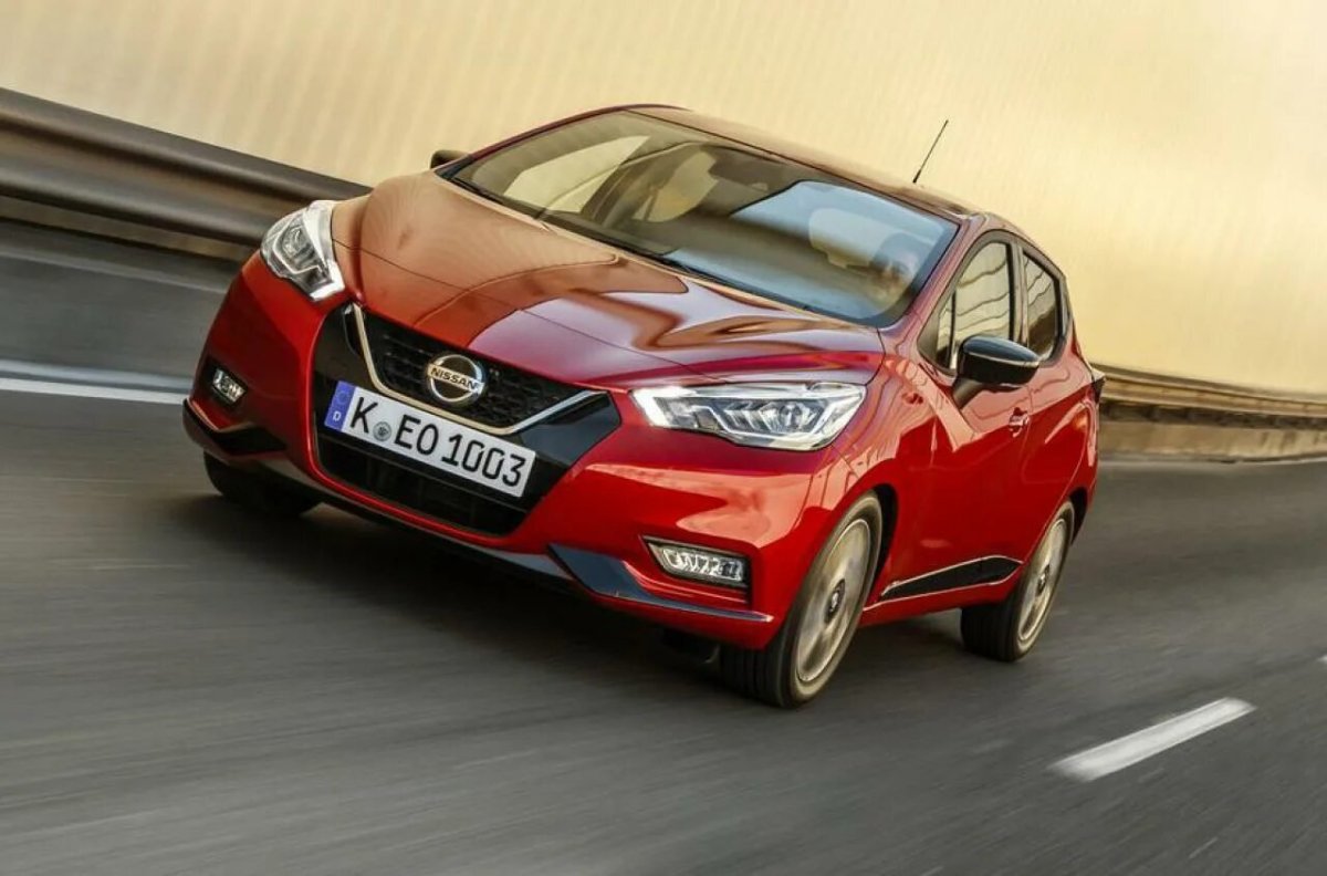 Ниссан Микра 2022 интерьер