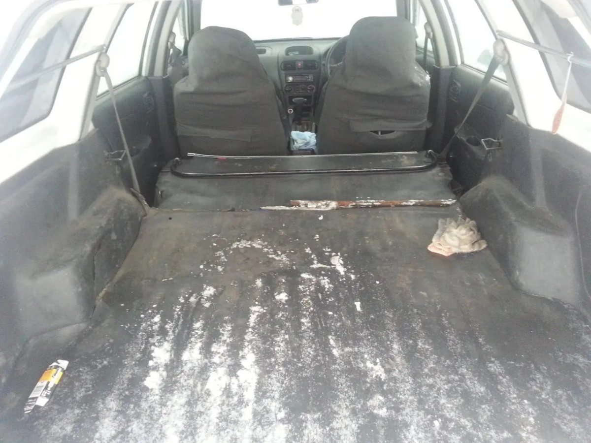 Nissan Expert 2000 багажник