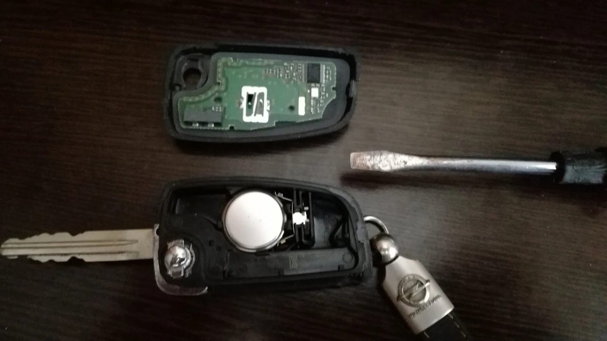 Батарейка в ключ Ниссан Кашкай j10