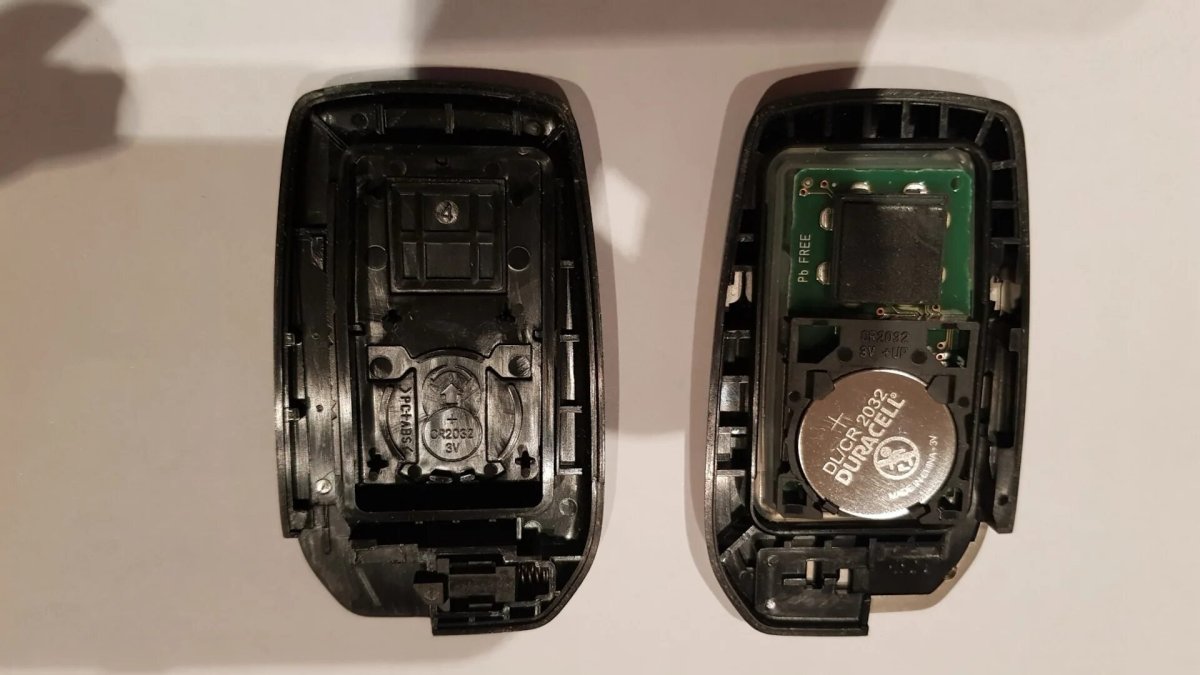 Land Cruiser 200 батарейка в Ключе