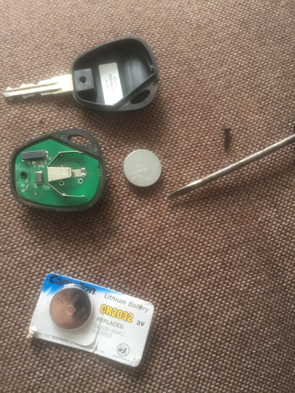 Батарейка в Ключе брелоке Лада Приора 1