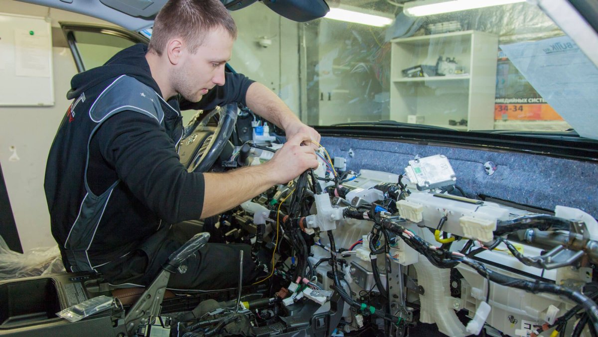 Спутниковая противоугонная система Toyota