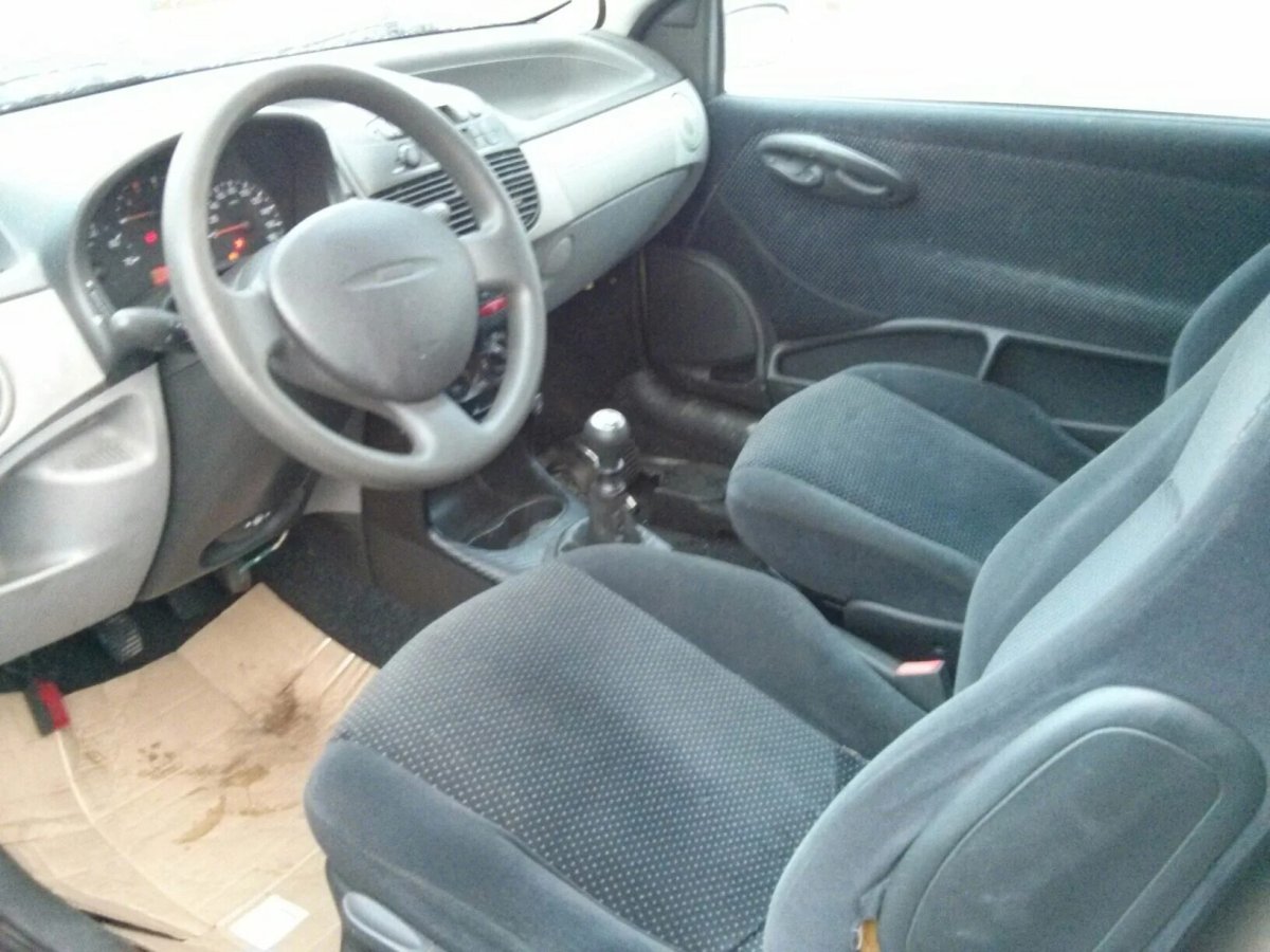 Фиат Пунто 2002 салон