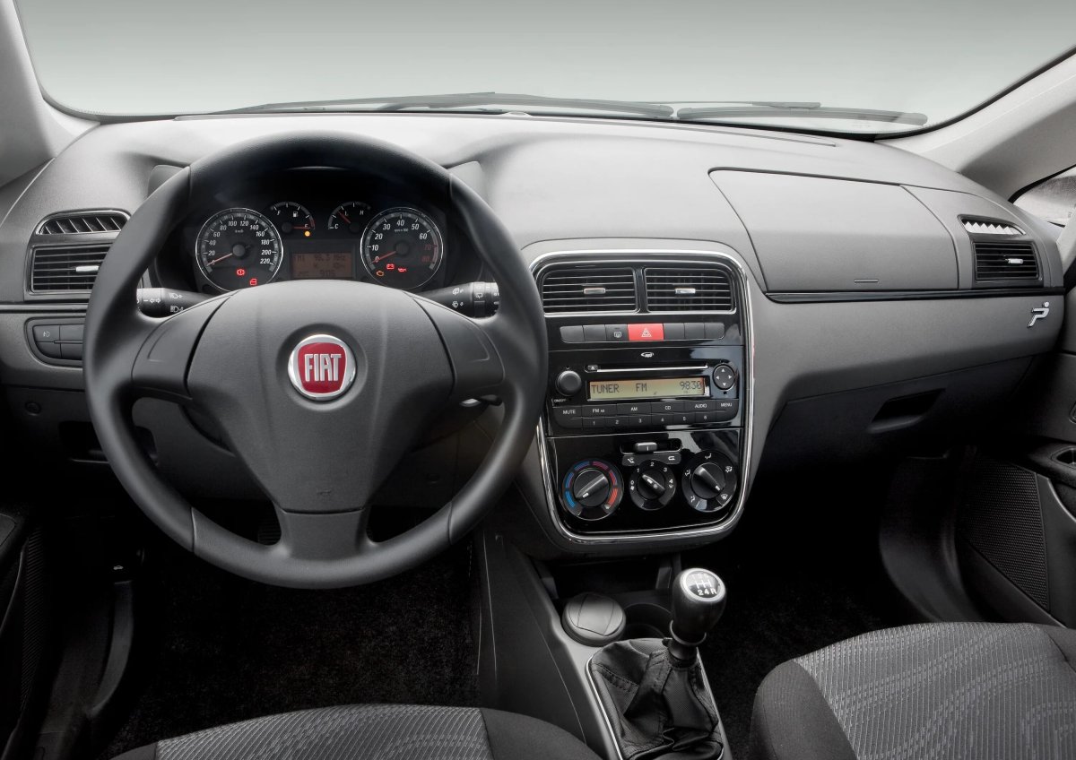 Fiat punto 2007 салон