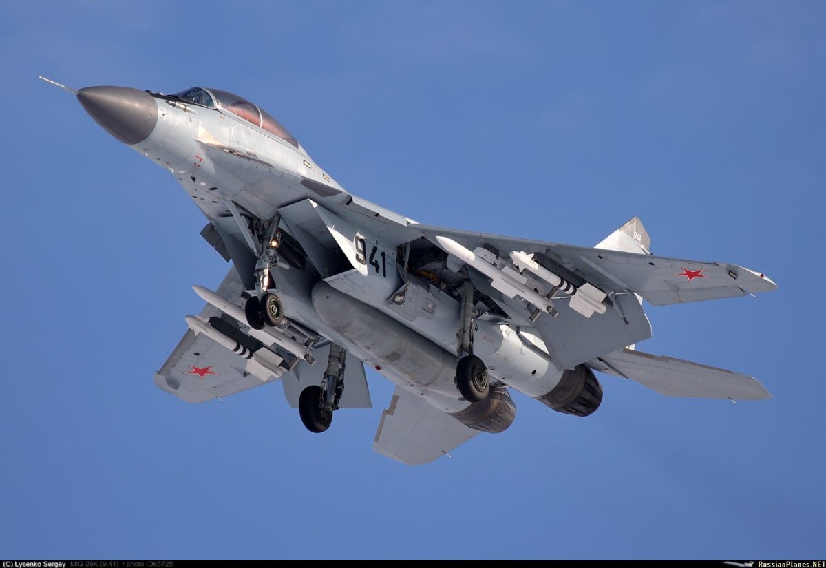 Истребитель миг-29смт