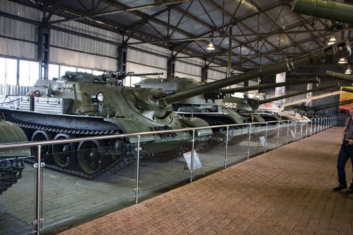 Танковый музей Кубинка ИСУ 152