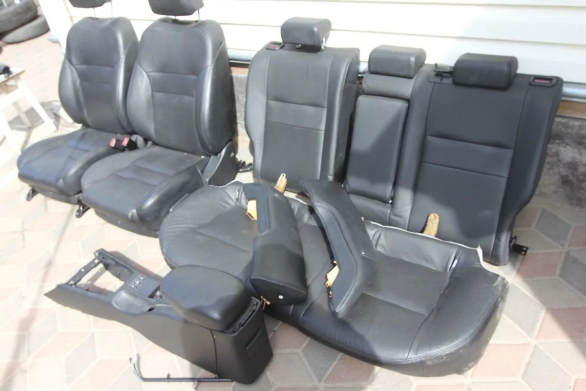 Сиденья Nissan primera p12