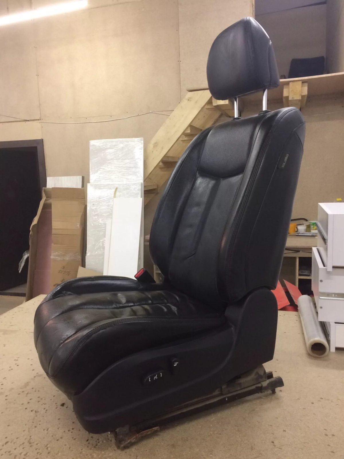 Водительское сиденье Teana j32