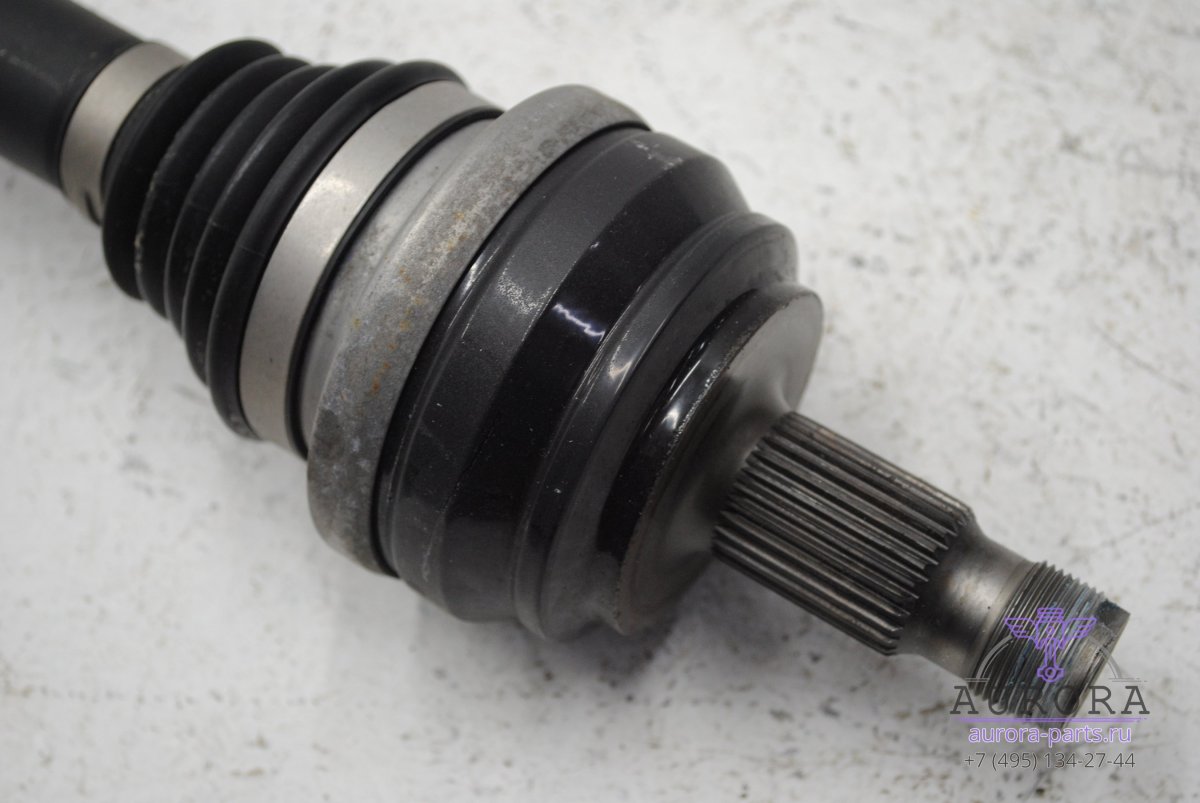 Mersedes c200 задний привод левый