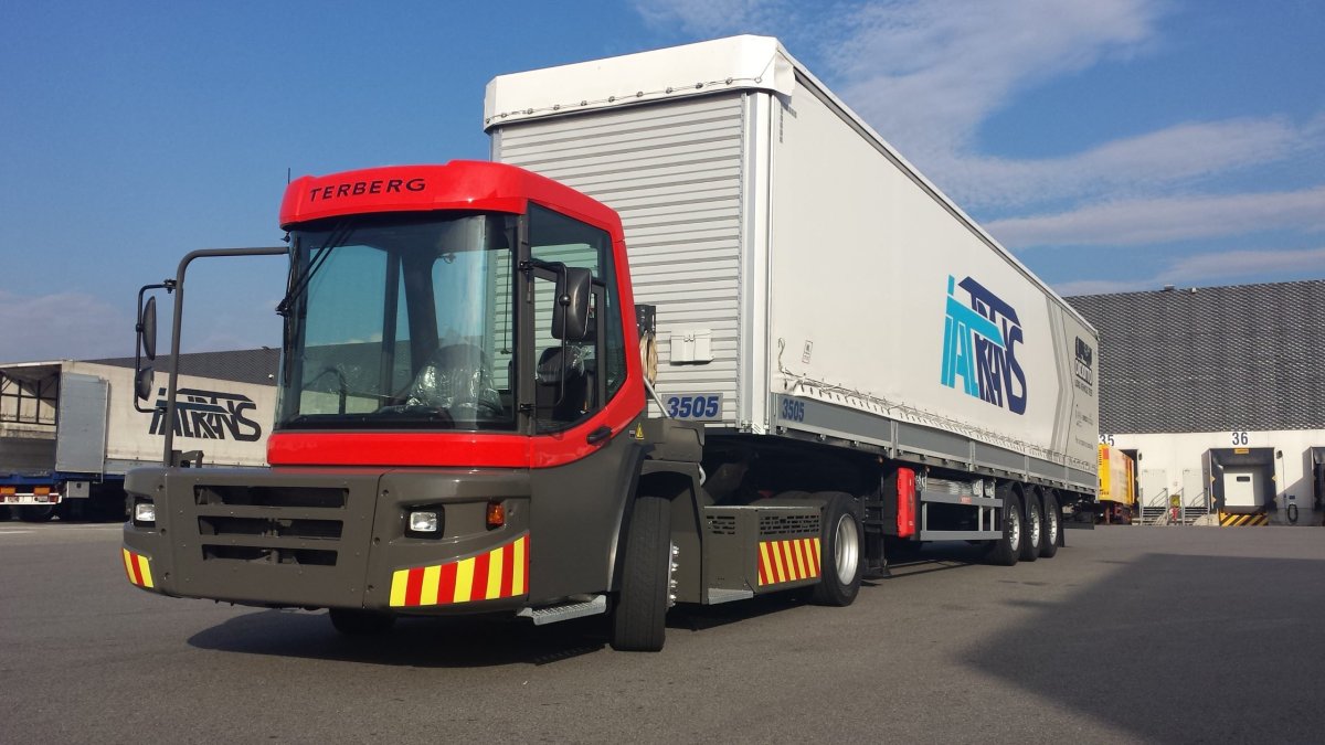 Терминальный тягач кальмар