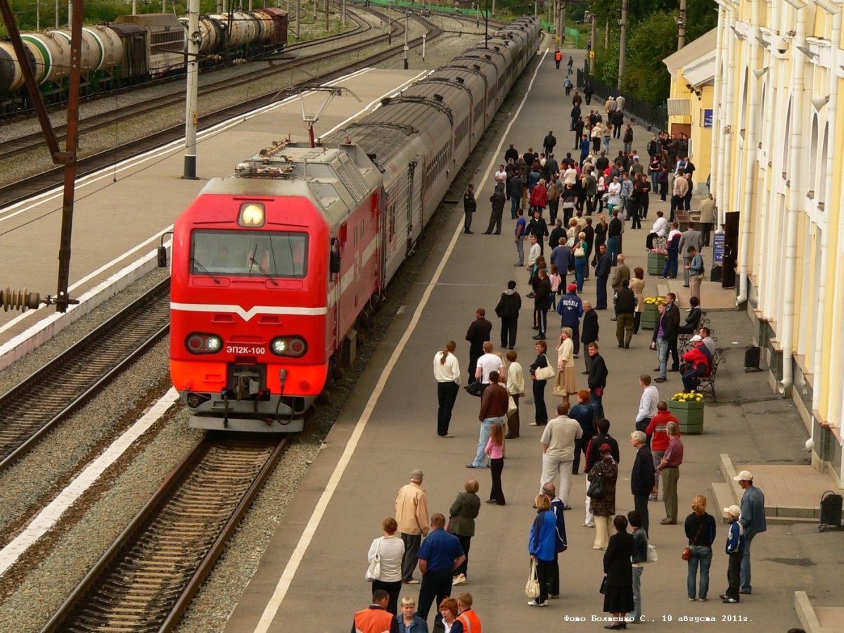 Поезд Томск Москва