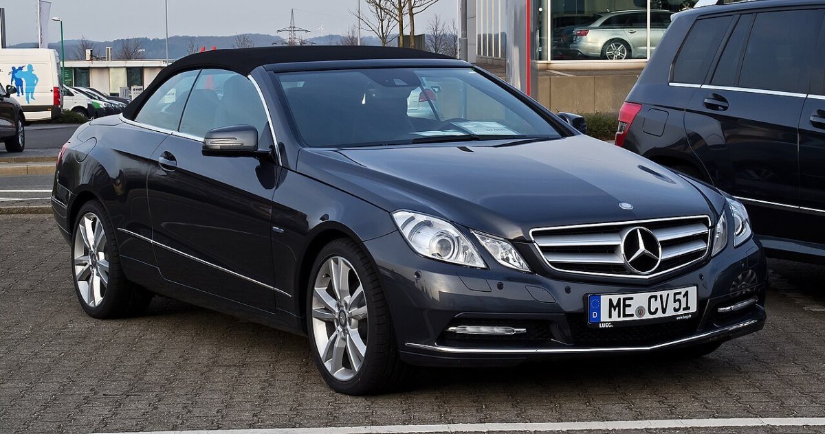 Мерседес Бенц е200