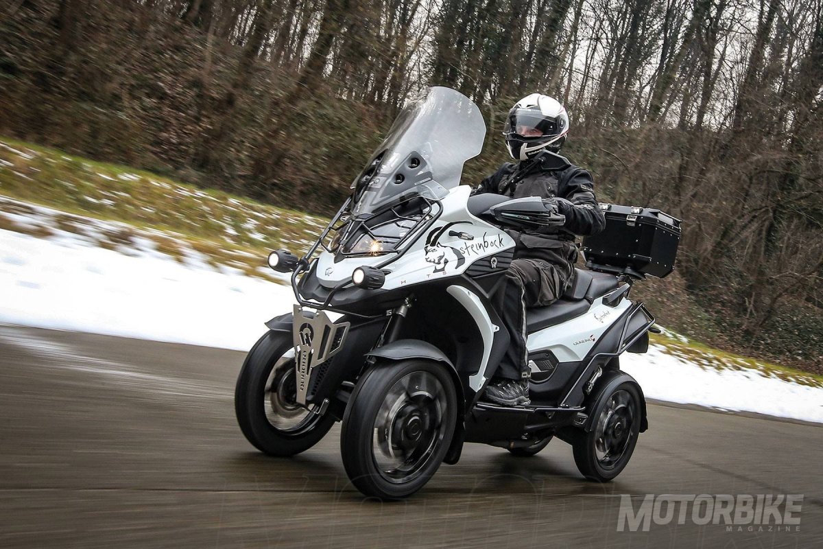 Скутер Квадро 4