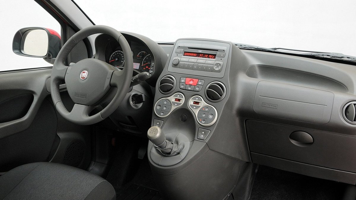 Фиат Панда 2 салон