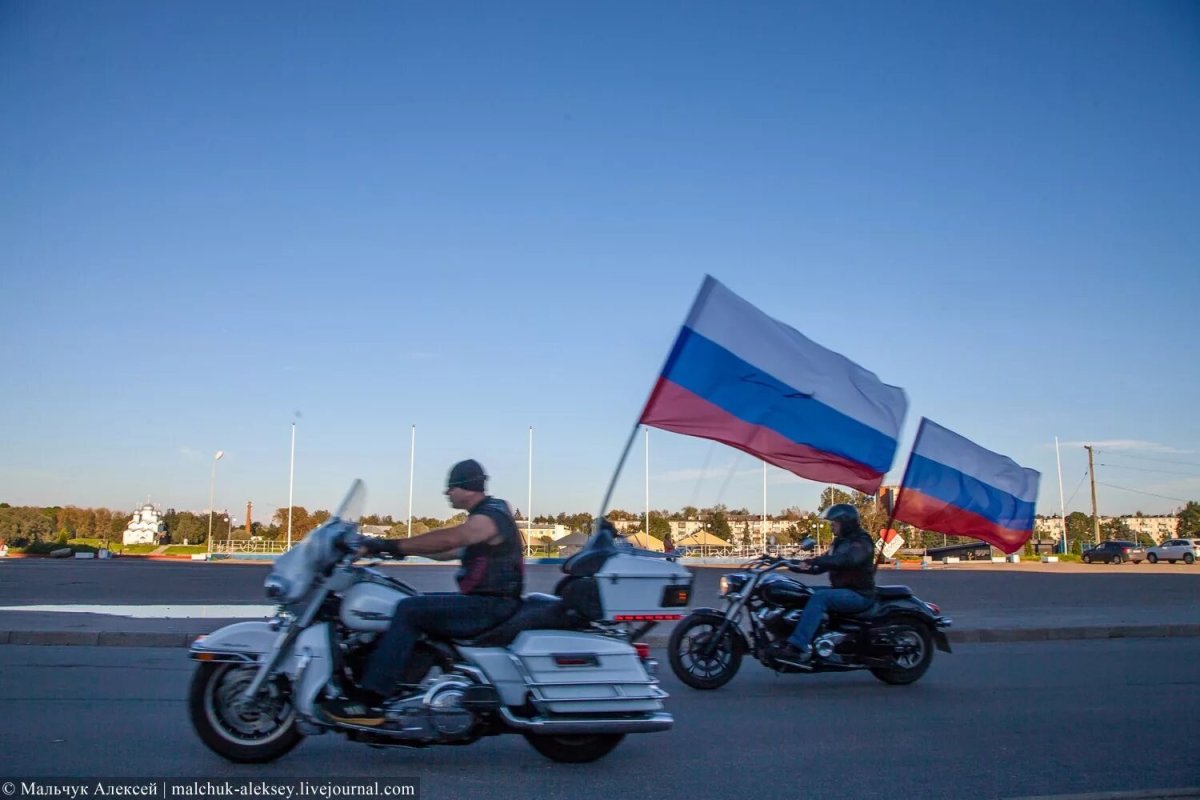 Флаг на мотоцикл