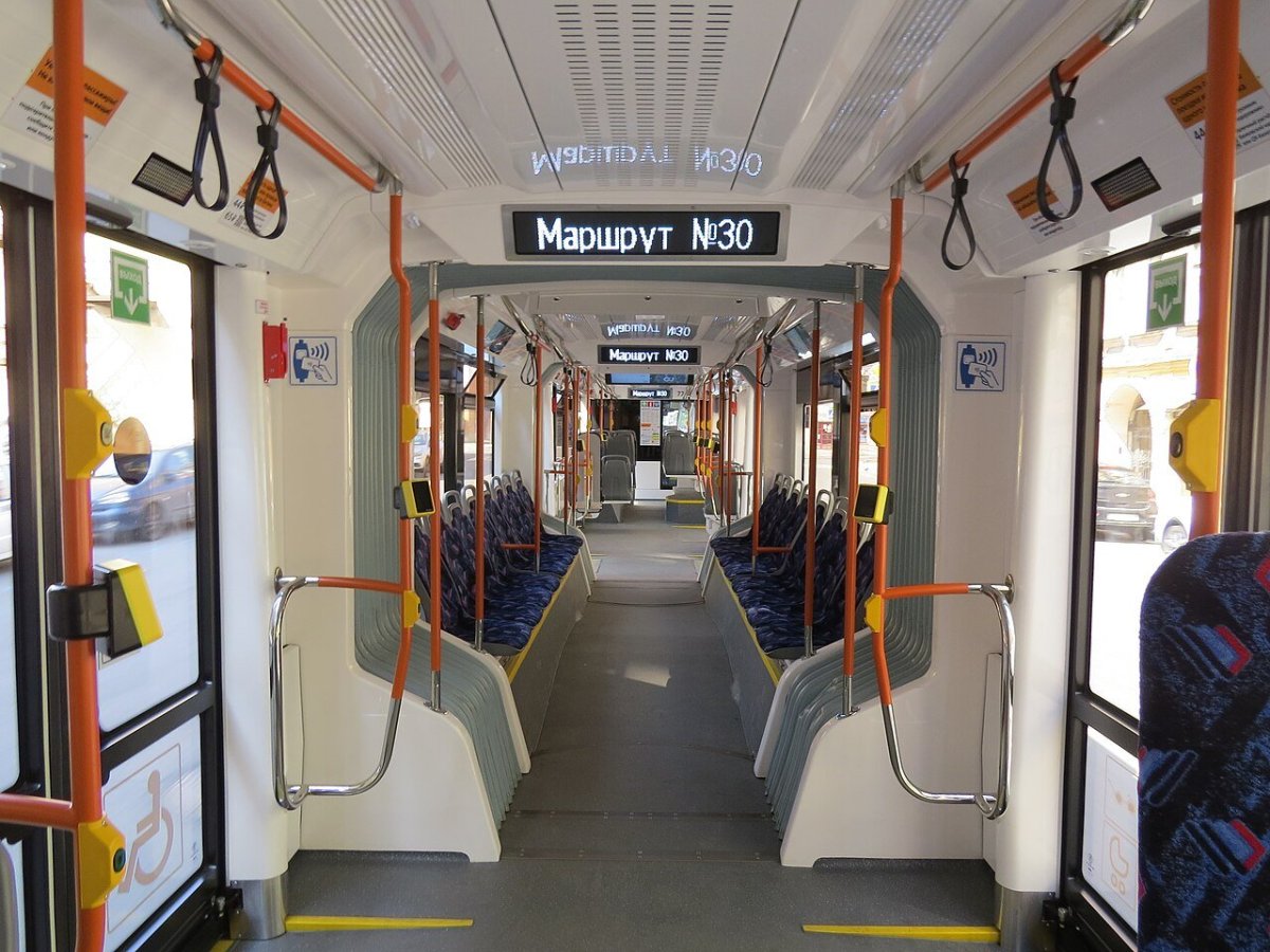 Салон трамвая