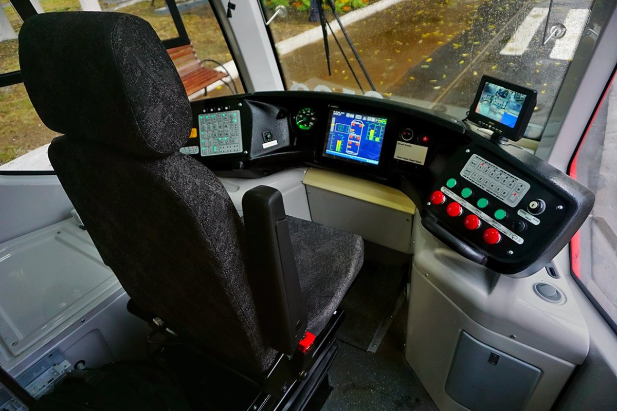 71−931 «Витязь» кабина водителя